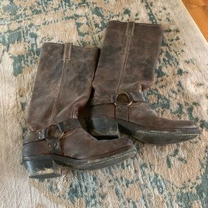 FRYE | Harness Boots | 8